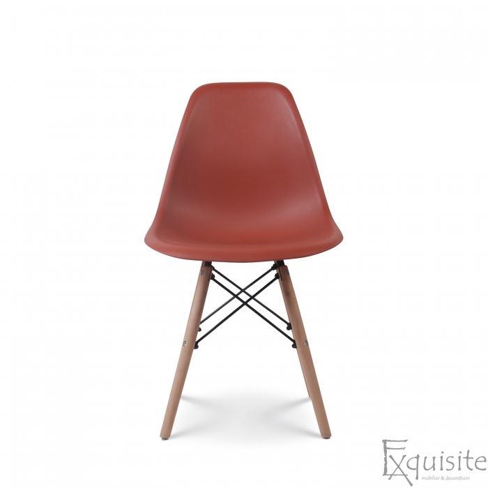 Masa rotunda din mdf cu 4 scaune tip Eames 17