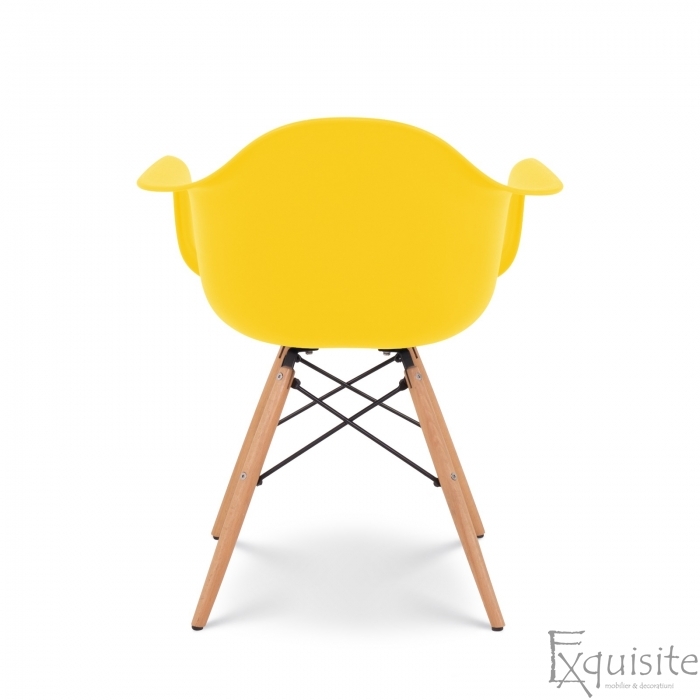 Scaun galben din plastic cu picioare din lemn - Set 4 bucati5