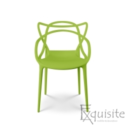 Scaun verde din plastic rezistent pentru terasa sau interior