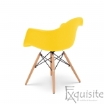 Scaun galben din plastic cu picioare din lemn - Set 4 bucati3